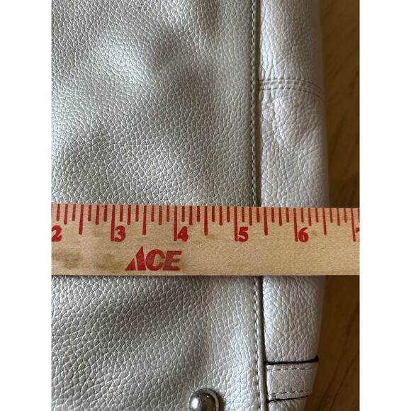 Y2K Pearl SILVER LEATHER TIGNANELLO SHOULDER PURSE HANDBAG Tassels Retro Hobo - Picture 6 of 16